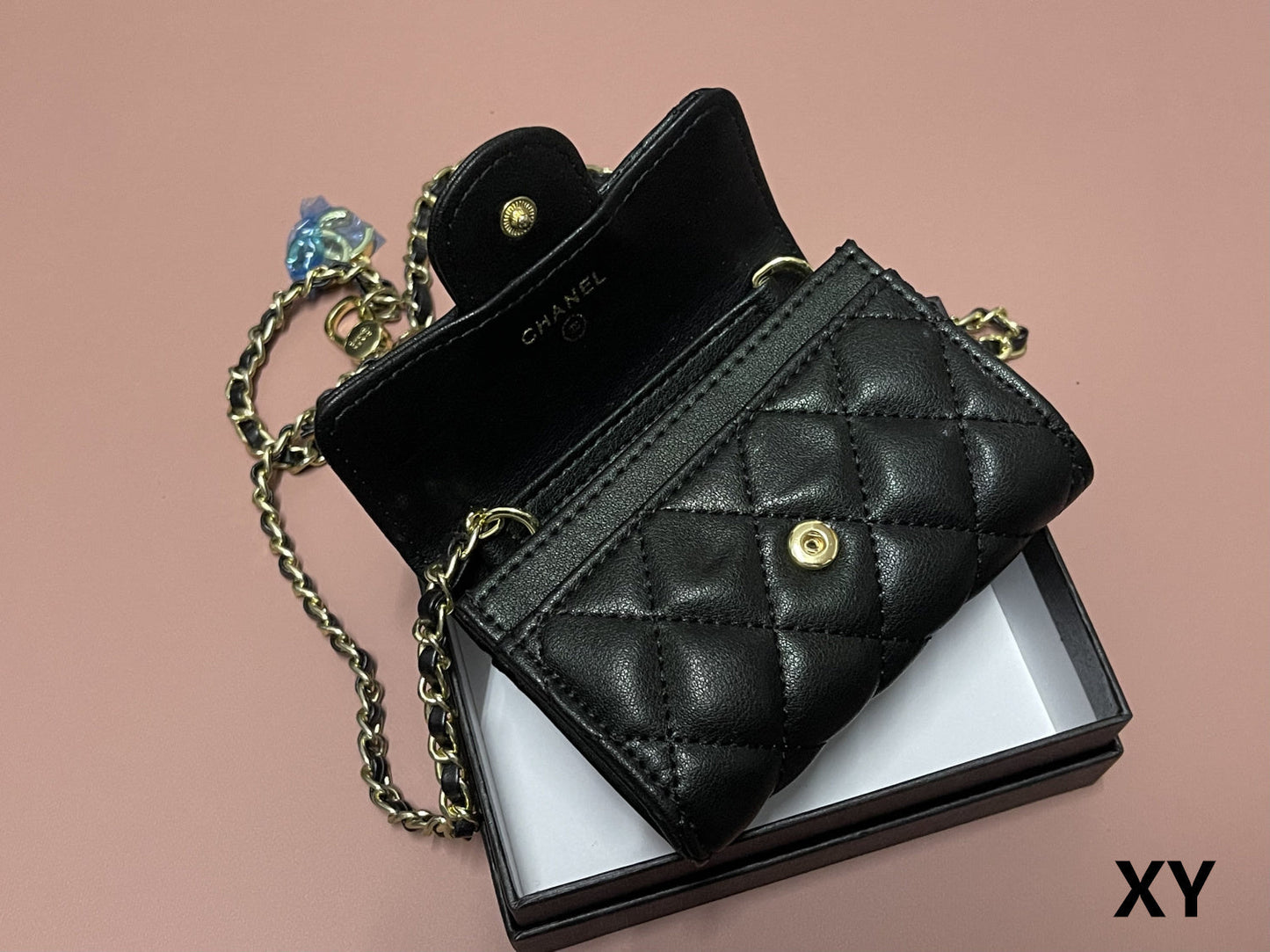 C Flap Card Holder On Chain