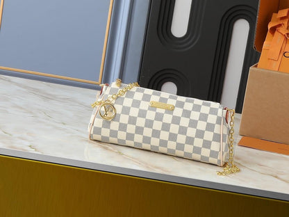 Pochette Eva With LV Box