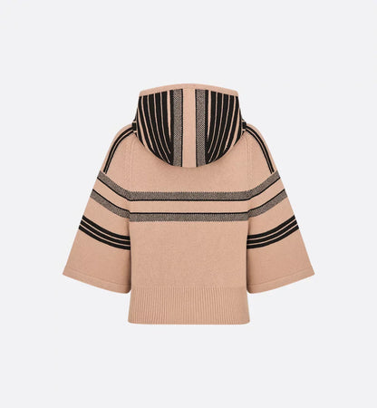 CDAlps Three-Quarter Sleeve Hooded Sweater